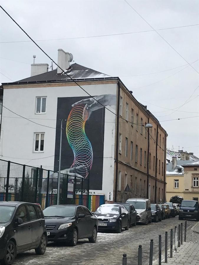 Львів Центр Міста Apartment In The Center Of Lviv Поруч Громадська Парковка Bagian luar foto