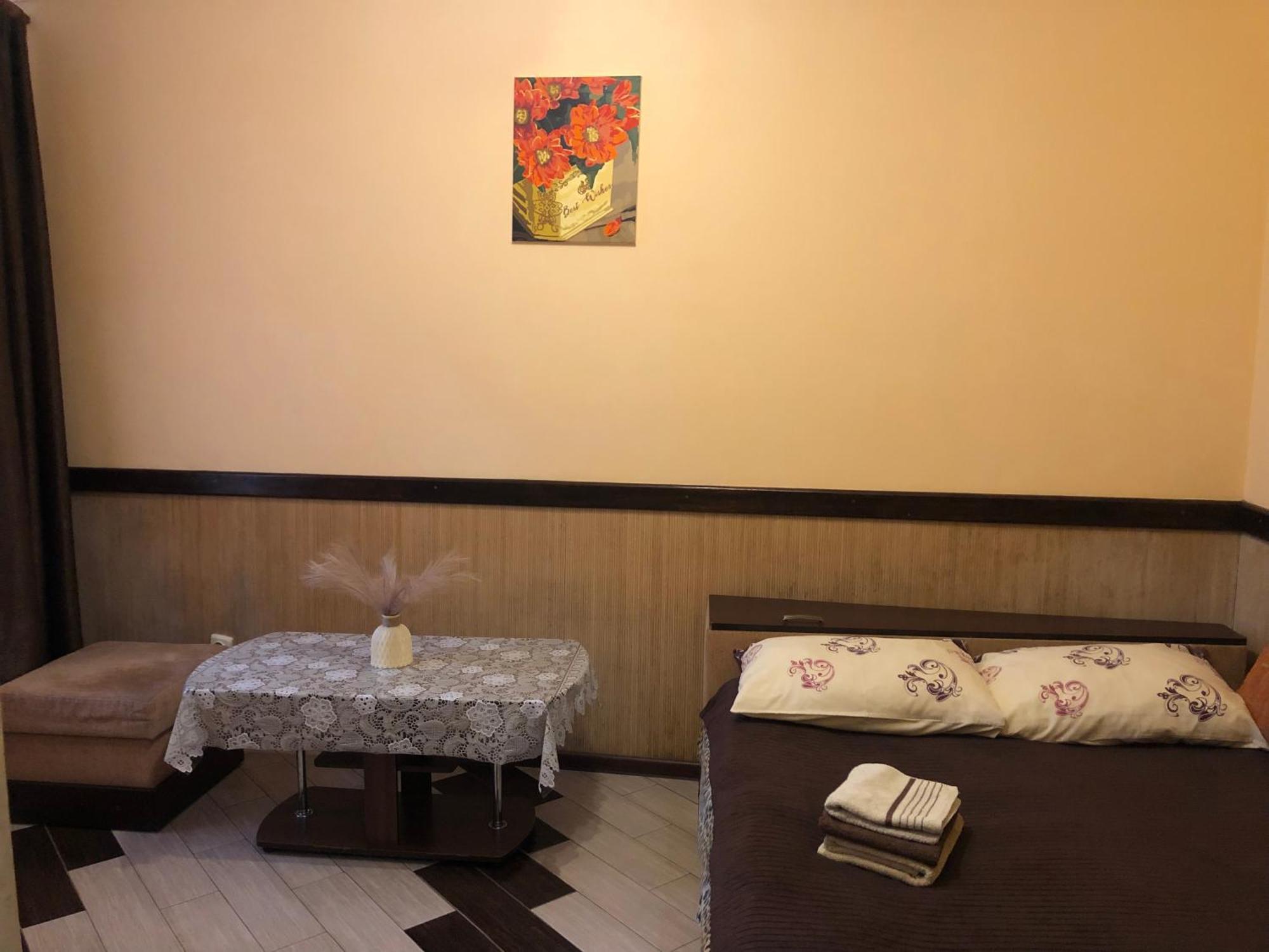 Львів Центр Міста Apartment In The Center Of Lviv Поруч Громадська Парковка Bagian luar foto